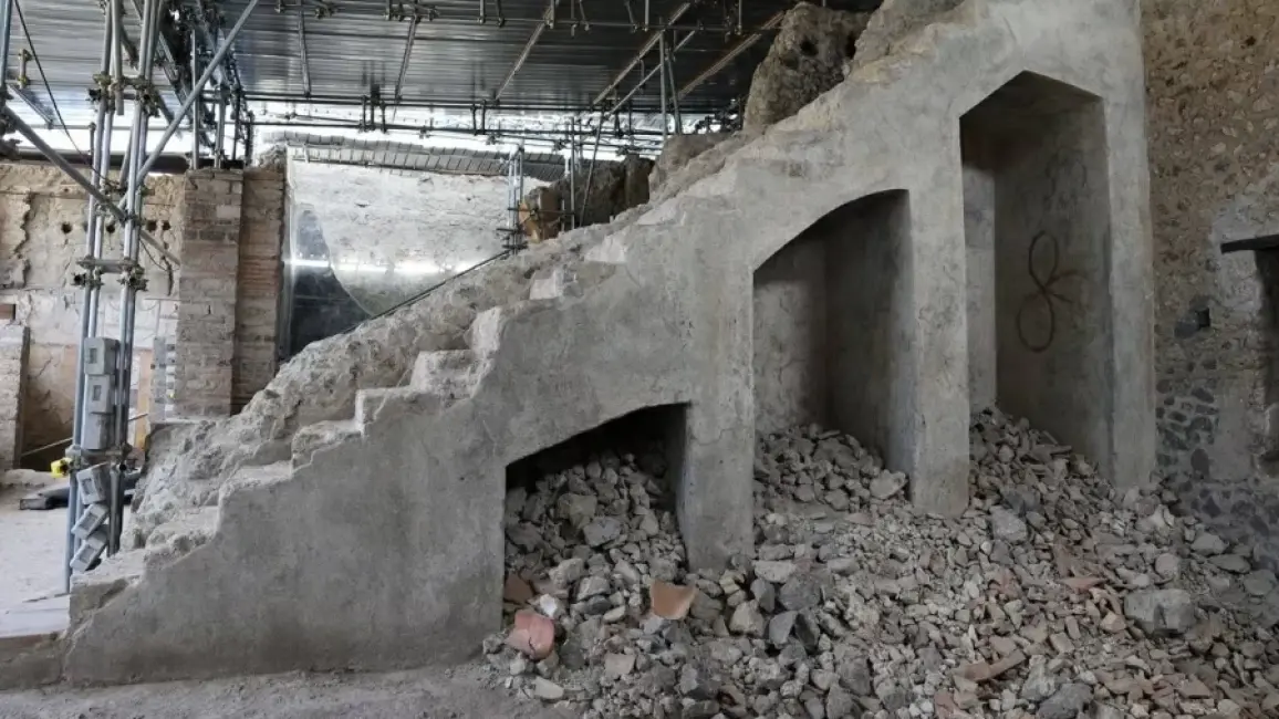 البرج الضائع فى بومبي